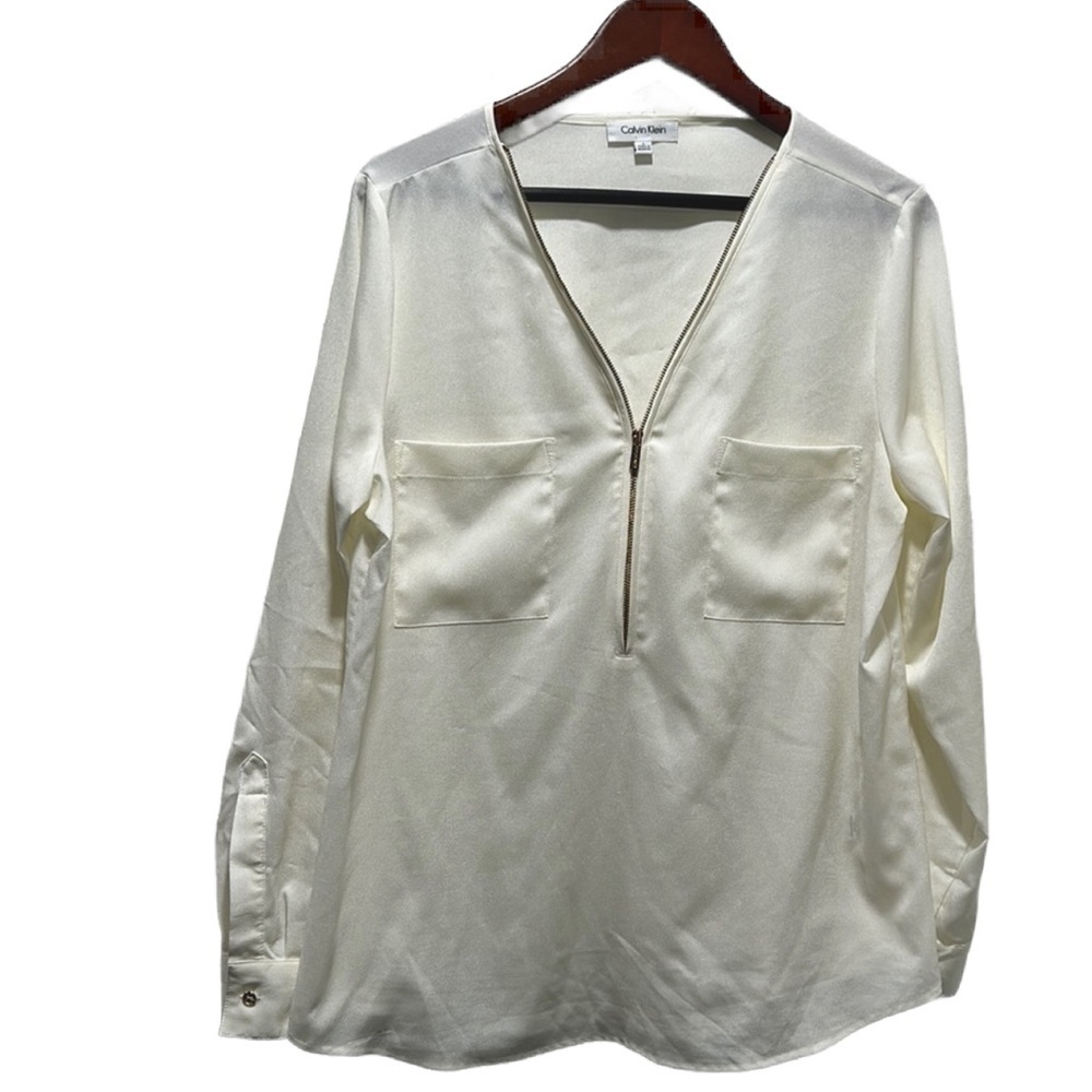 Calvin Klein off white blouse size L GUC